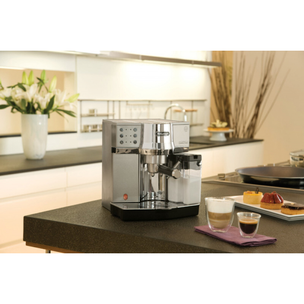 Delonghi Expresso Maker Pump Driven & Cappuccino Machine 1450W (Metallic) EC850.M - Image 3