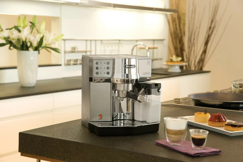 De'Longhi 15-Bar 1450W Stainless Steel Pump Espresso & Cappuccino Machine (Model: EC850.M) - Image 7